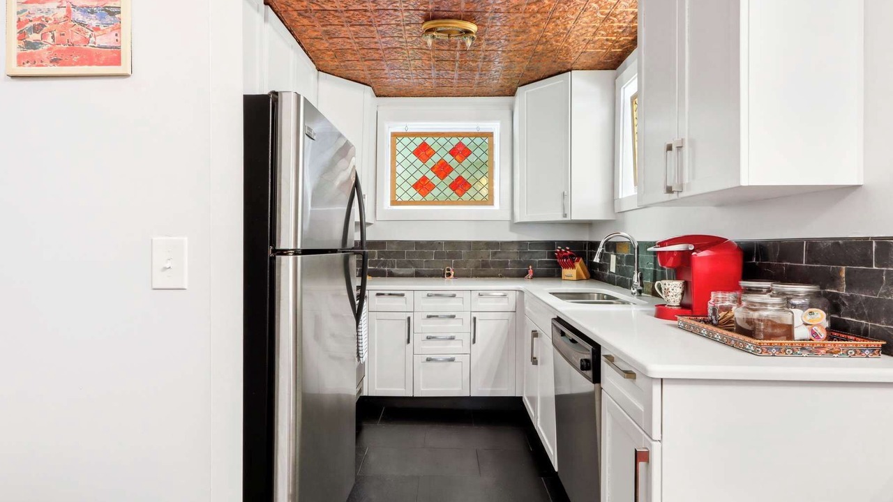 Photo of Kitchen in Historic District - North