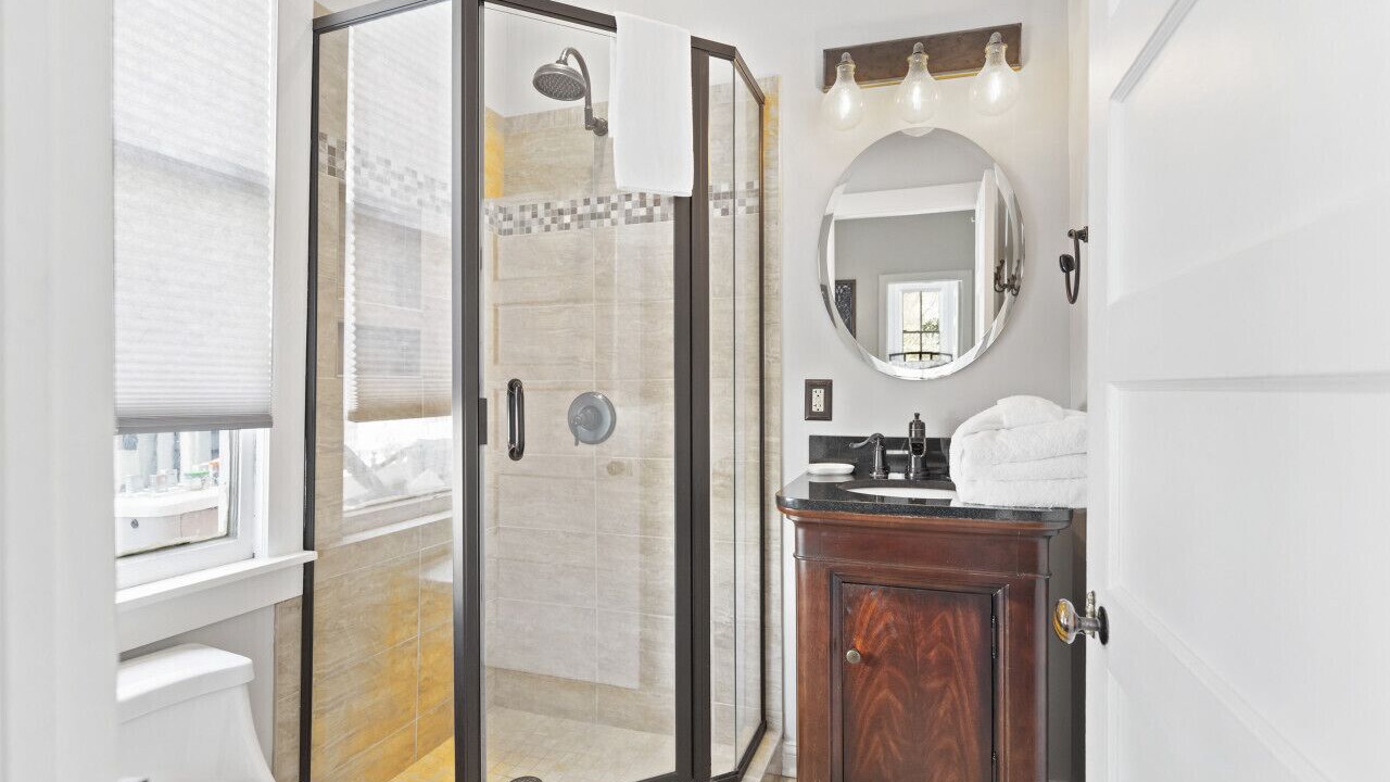 Photo of Bathroom in Cannonborough Elliotborough