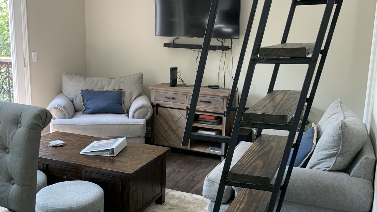 Photo of Livingroom in Garfield
