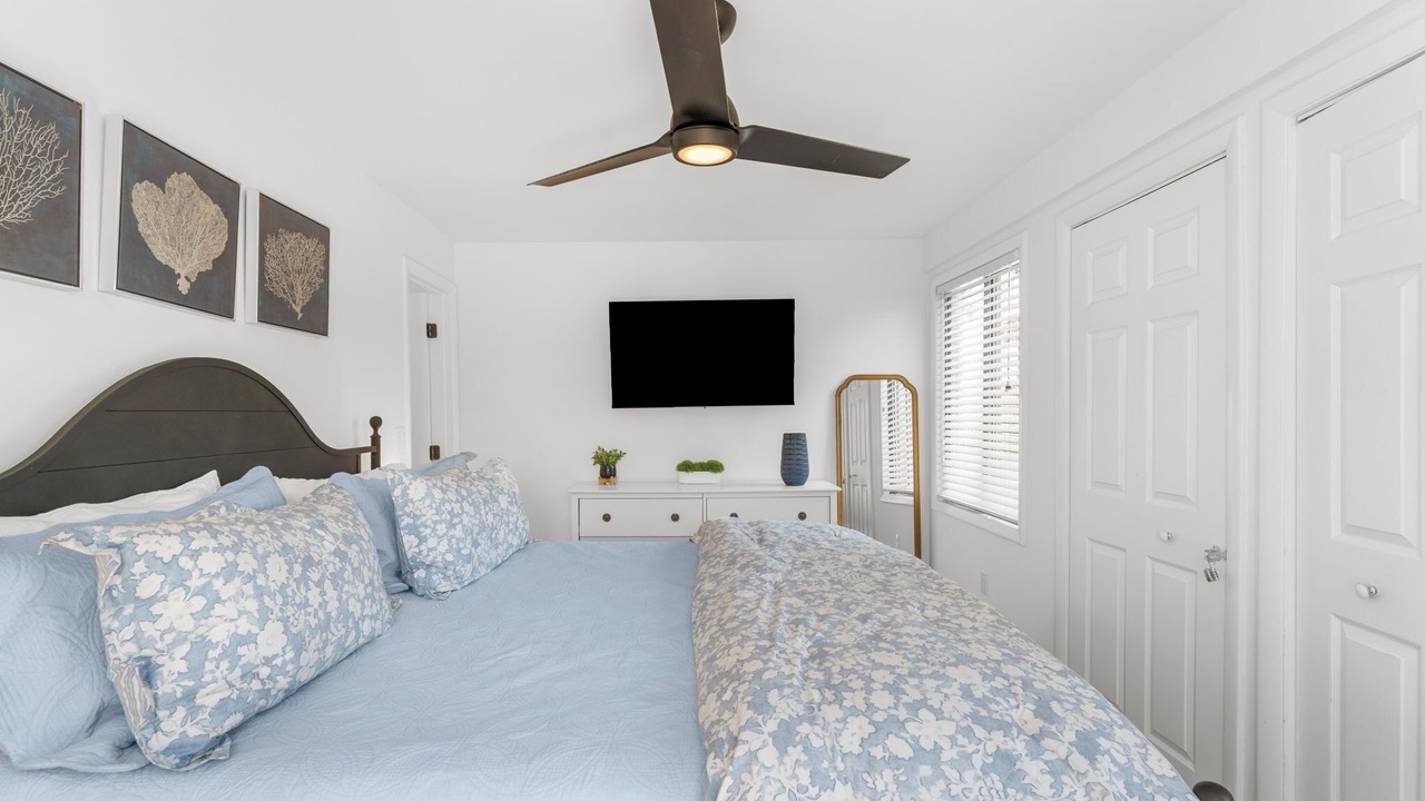 Photo of Bedroom in Sealoft Villas