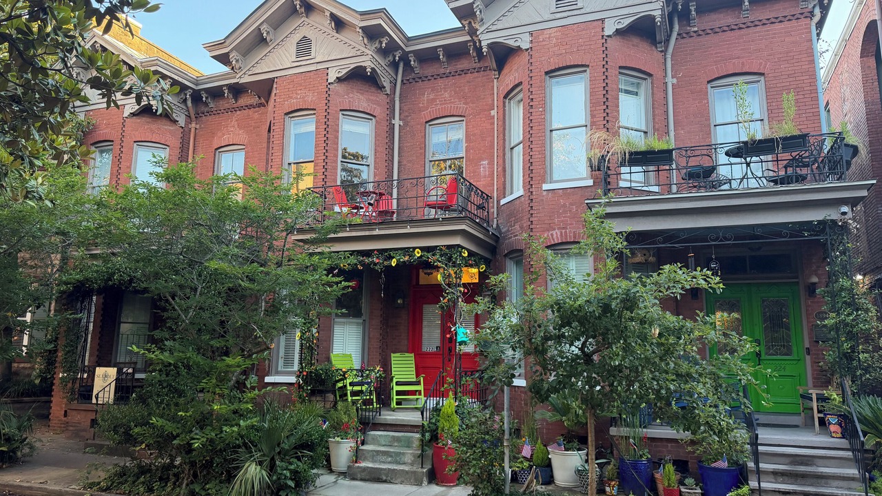 Photo of Others in Historic District - North