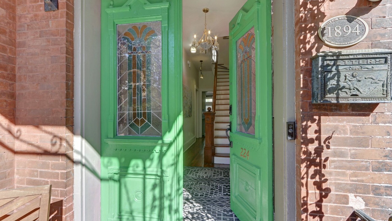 Photo of Others in Historic District - North