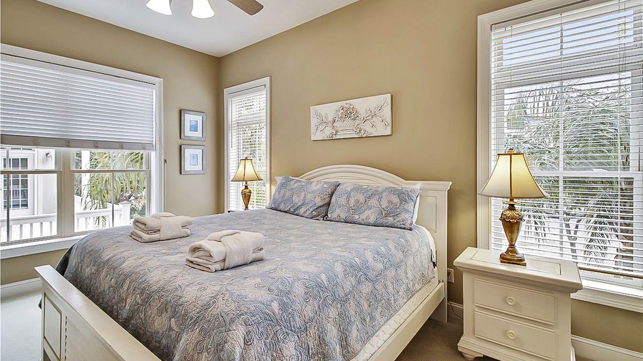 Photo of Bedroom in Palmetto Dunes