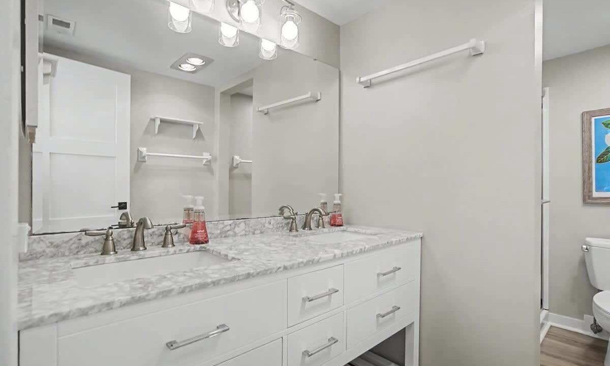 Photo of Bathroom in South Beach