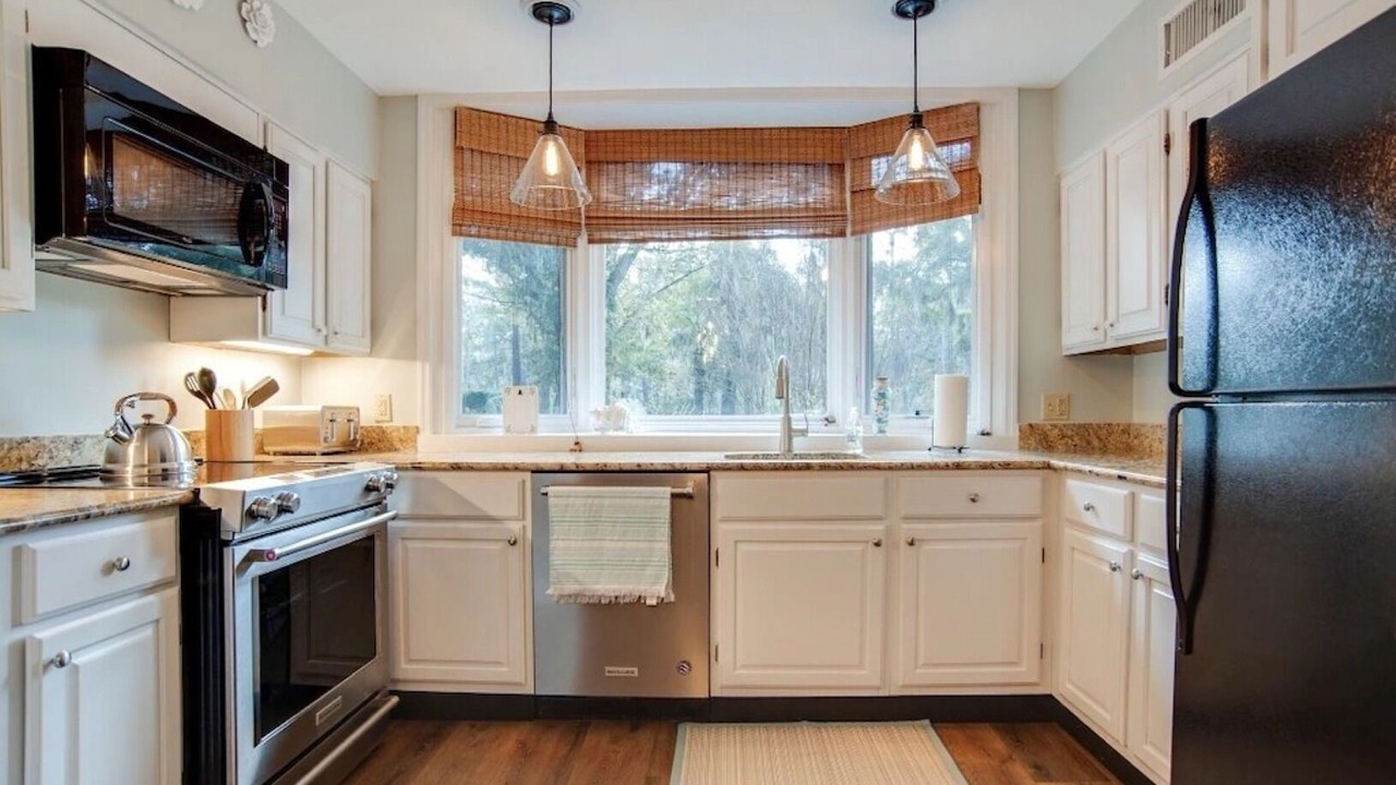 Photo of Kitchen in Shipyard Plantation