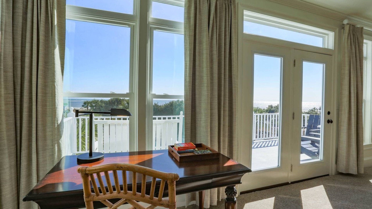 Photo of Patio Balcony in Ocean Point