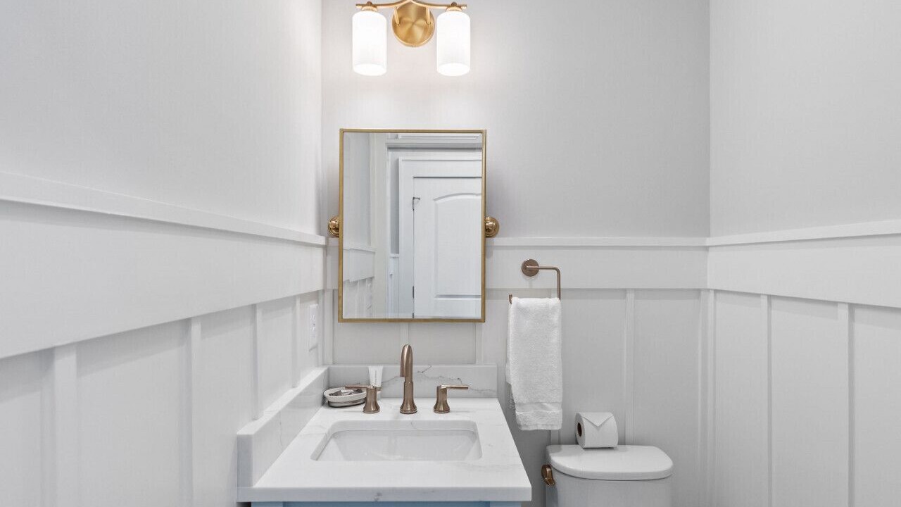 Photo of Bathroom in Cannonborough Elliotborough