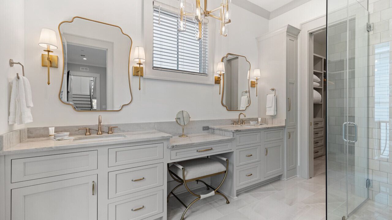 Photo of Bathroom in Cannonborough Elliotborough