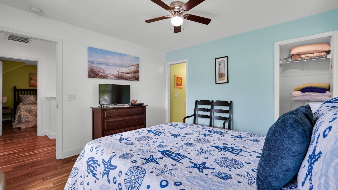 Photo of Bedroom in Savannah Beach