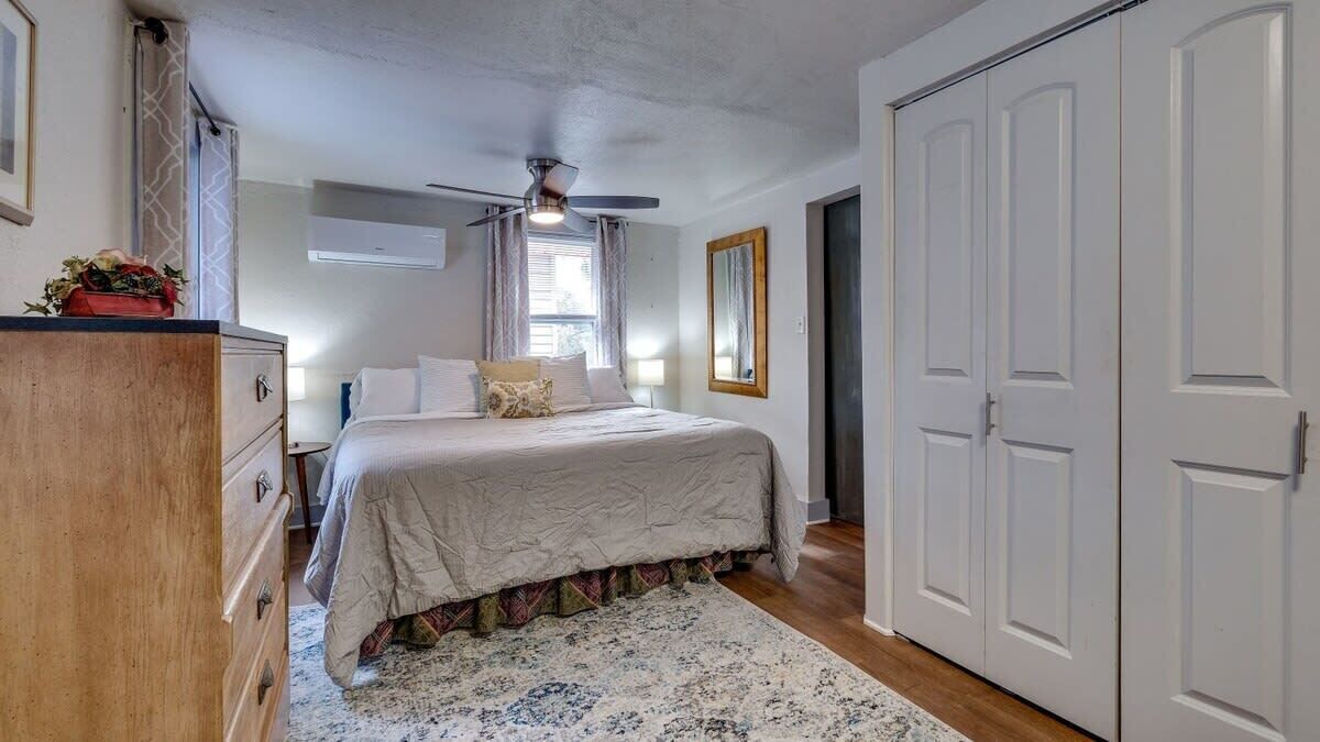 Photo of Bedroom in Savannah