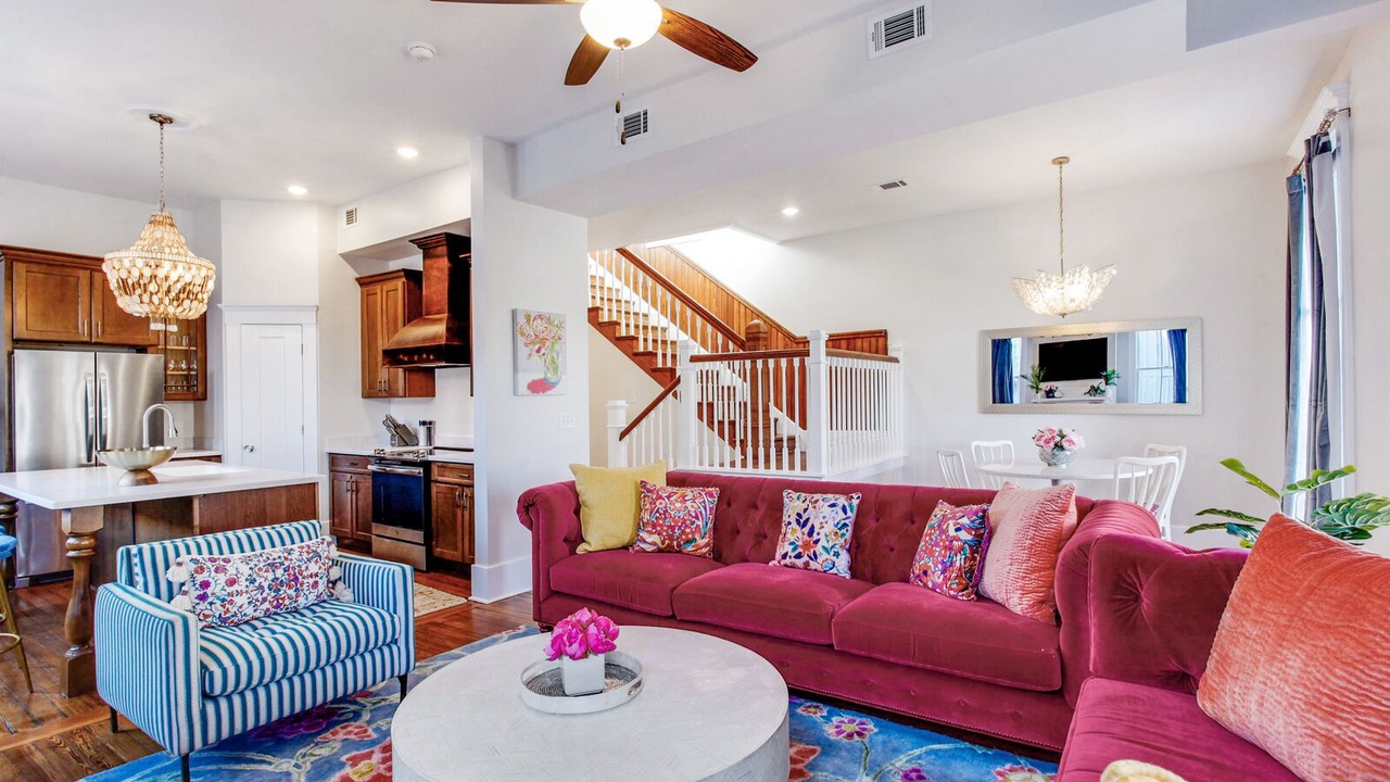 Photo of Livingroom in Savannah Victorian District