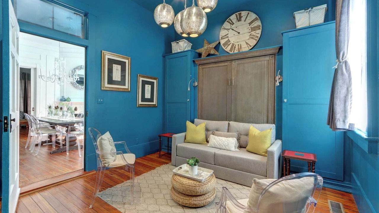 Photo of Livingroom in Savannah Victorian District