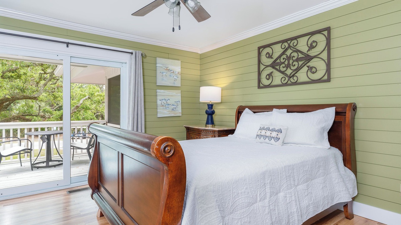 Photo of Bedroom in Saint Helena Island