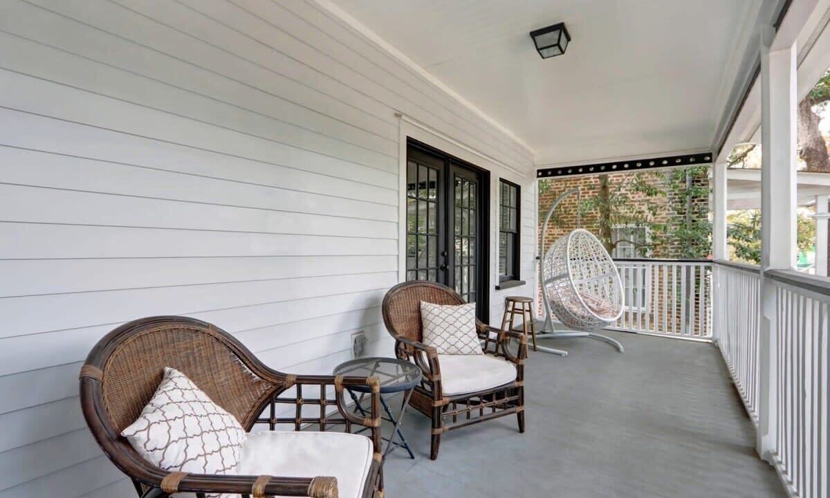 Photo of Patio Balcony in Savannah Victorian District