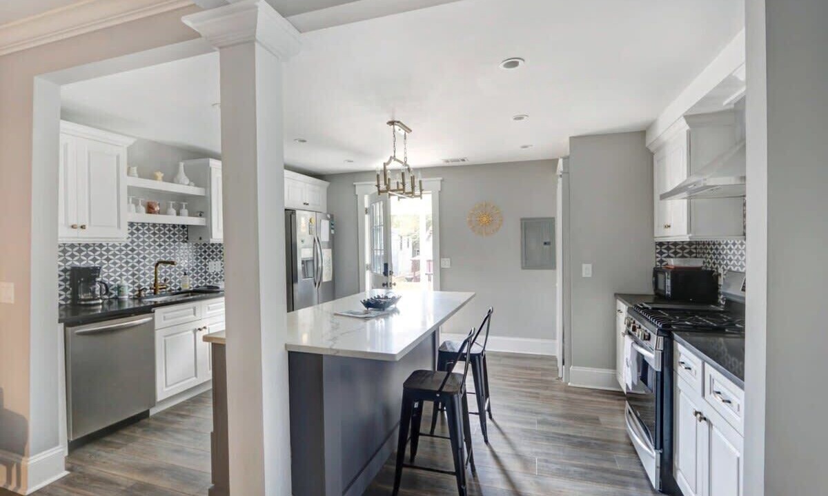 Photo of Kitchen in Savannah Victorian District
