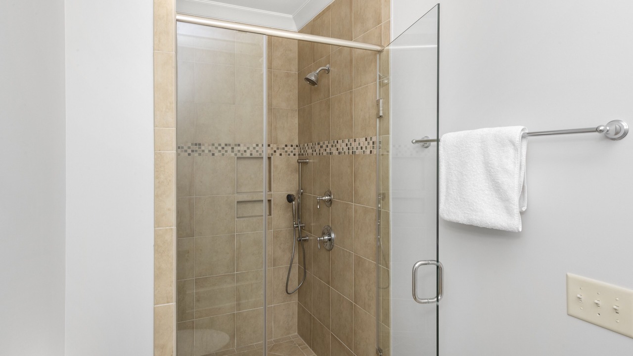Photo of Bathroom in Vanderhorst Plantation