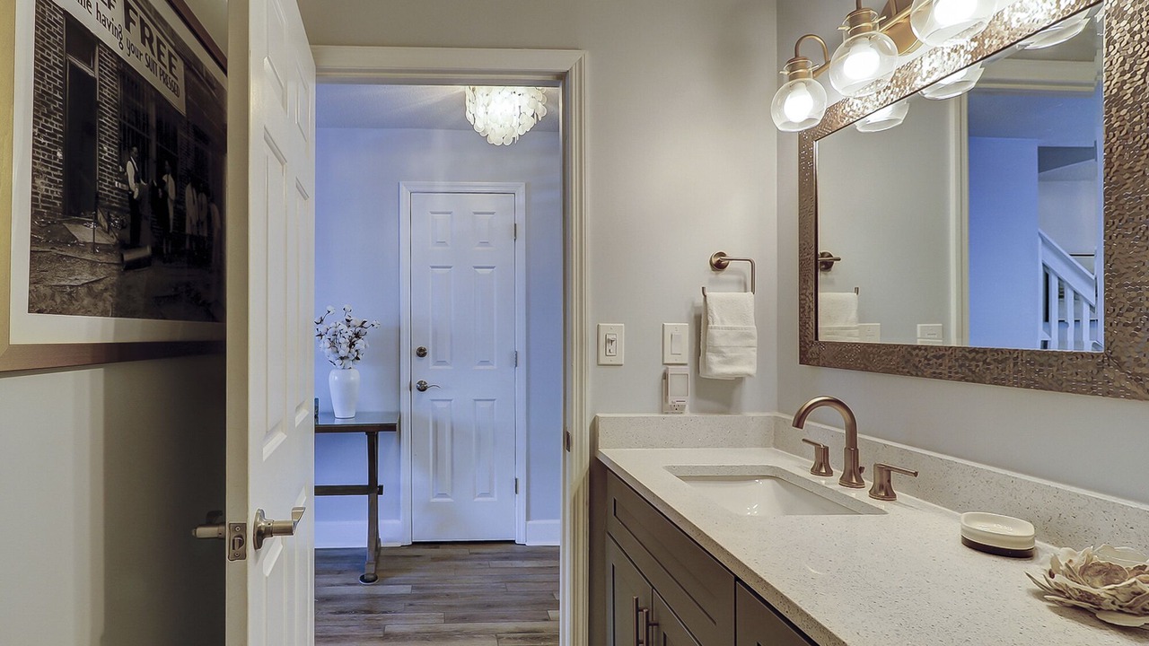 Photo of Bedroom in Shipyard Plantation