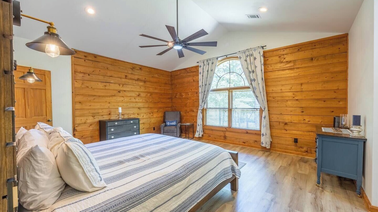 Photo of Bedroom in Pearcy