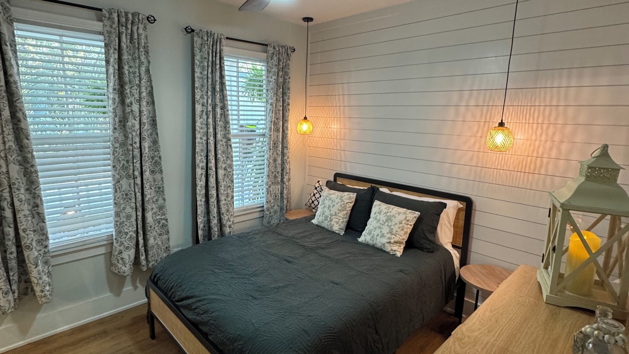 Photo of Bedroom in Summerville Historic District