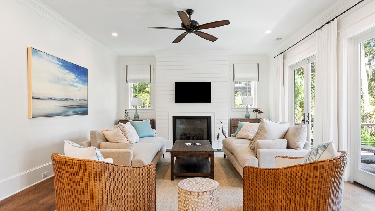 Photo of Livingroom in Vanderhorst Plantation