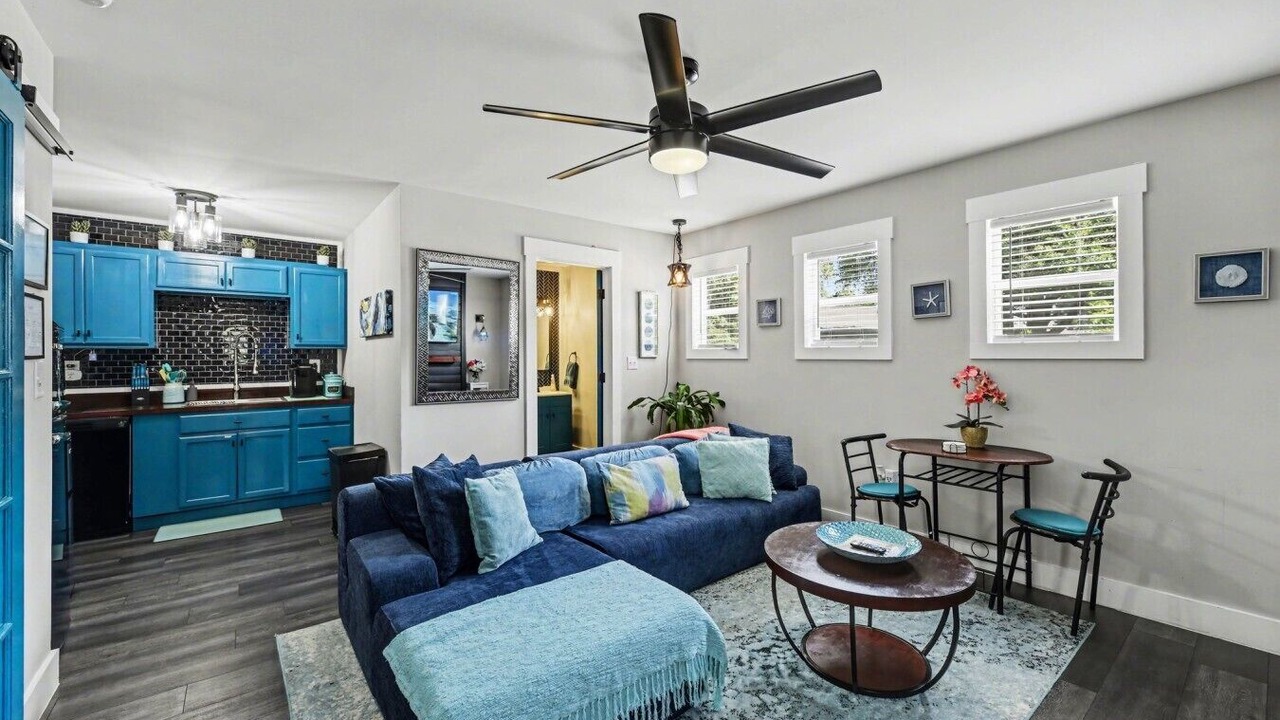 Photo of Livingroom in West Ashley