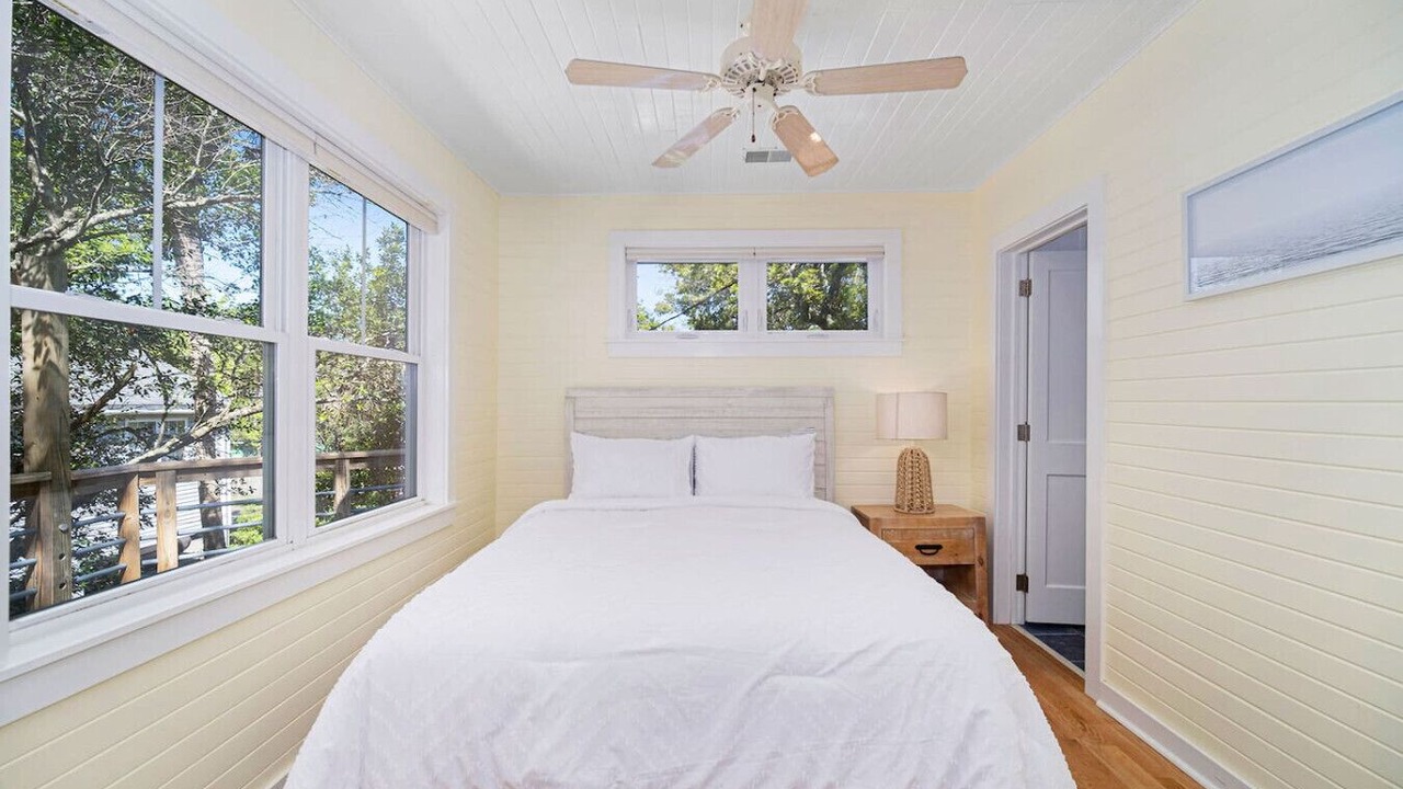 Photo of Bedroom in Folly Beach