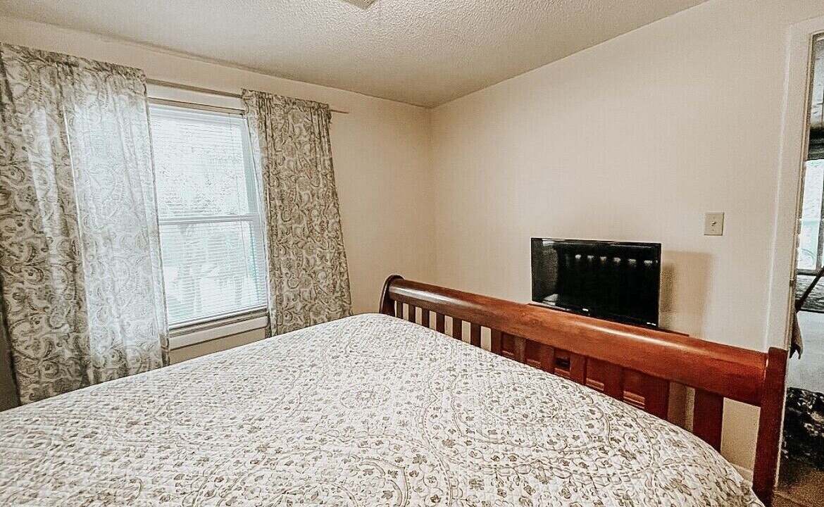 Photo of Bedroom in Ocean Ridge