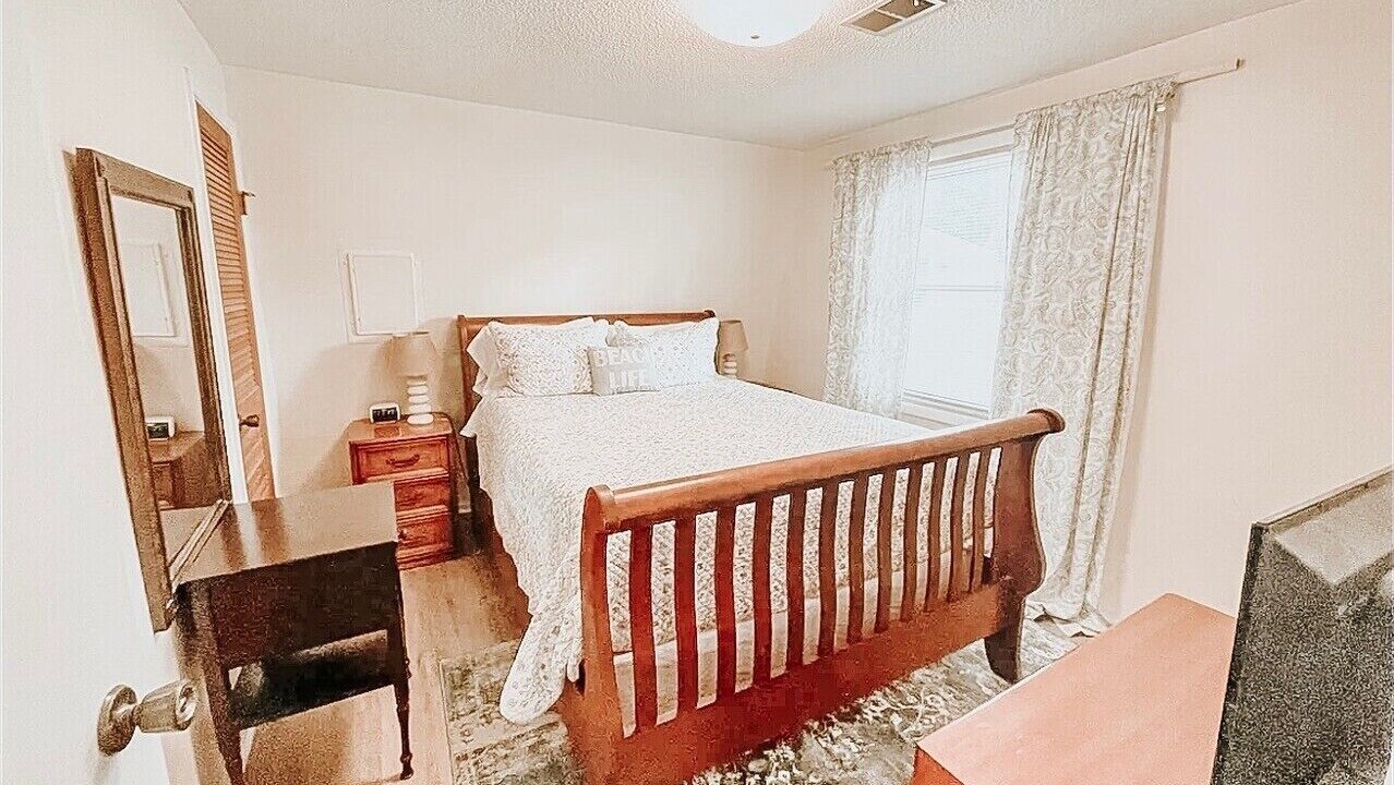 Photo of Bedroom in Ocean Ridge