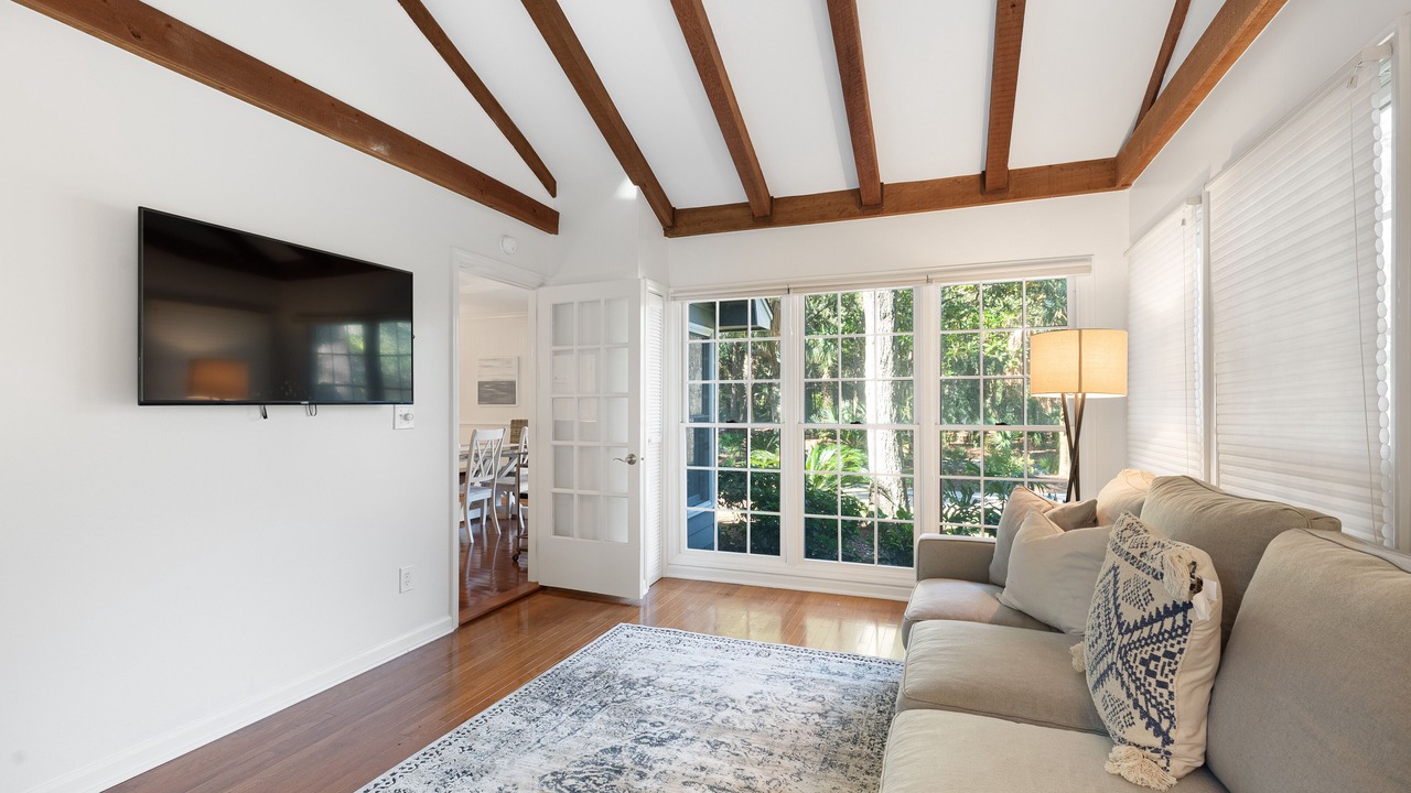 Photo of Livingroom in West Beach
