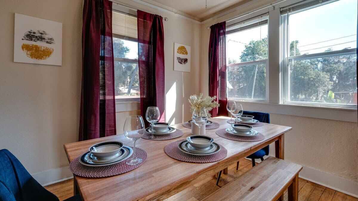 Photo of Livingroom in Savannah