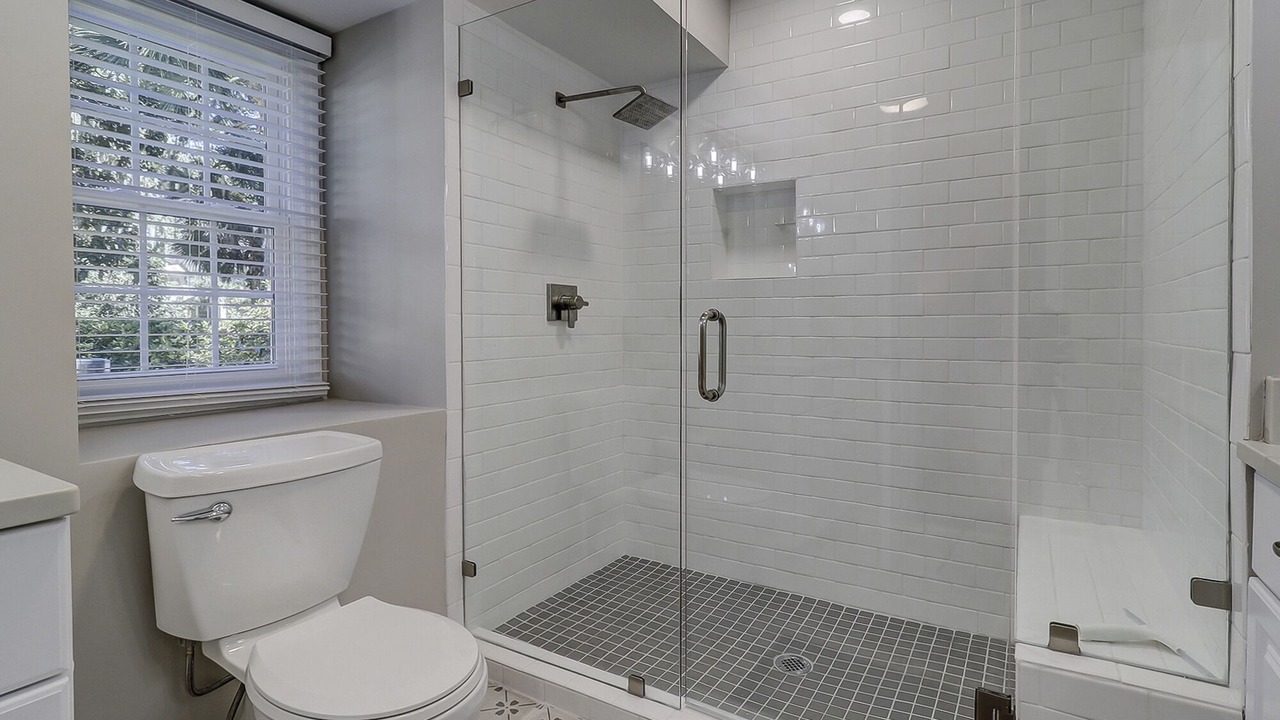 Photo of Bathroom in Shipyard Plantation