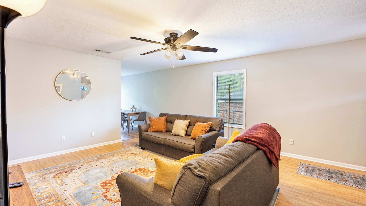 Photo of Livingroom in Statesboro