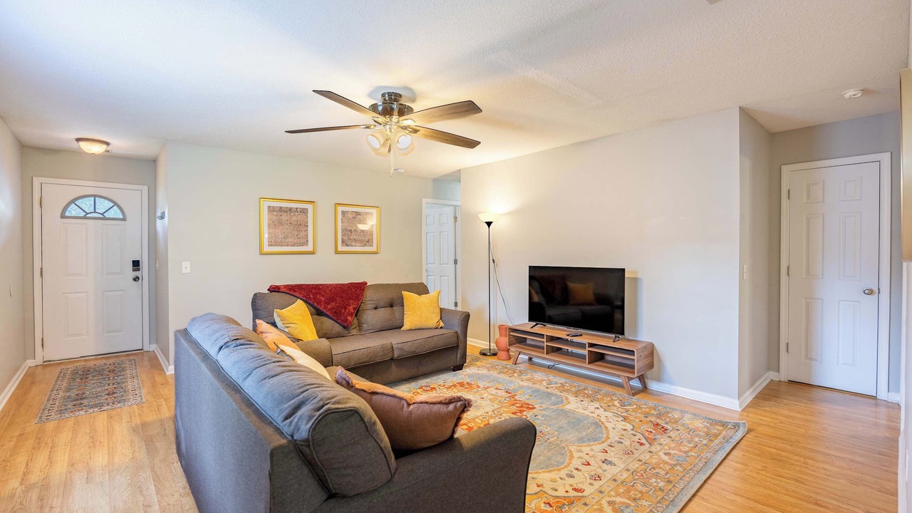 Photo of Livingroom in Statesboro