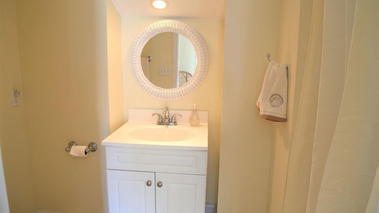 Photo of Bathroom in Edisto Island