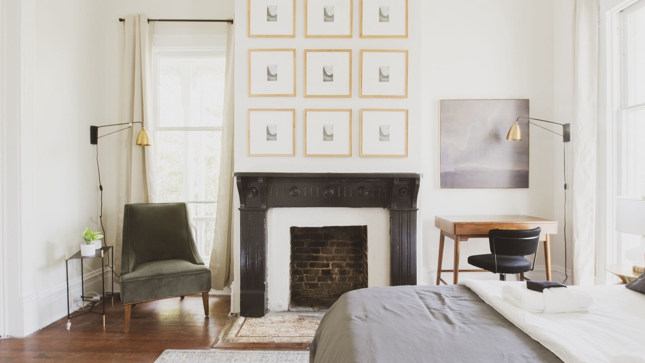 Photo of Bedroom in Savannah Victorian District