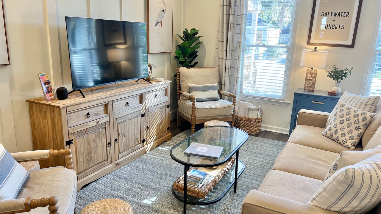 Photo of Livingroom in Historic District