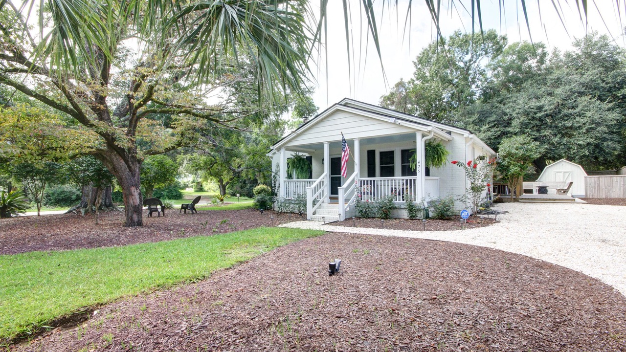 Photo of Others in Charleston