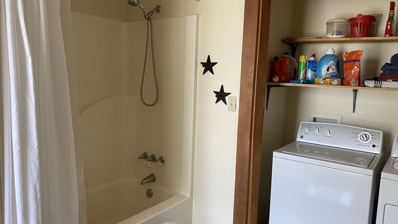 Photo of Bathroom in Mattson