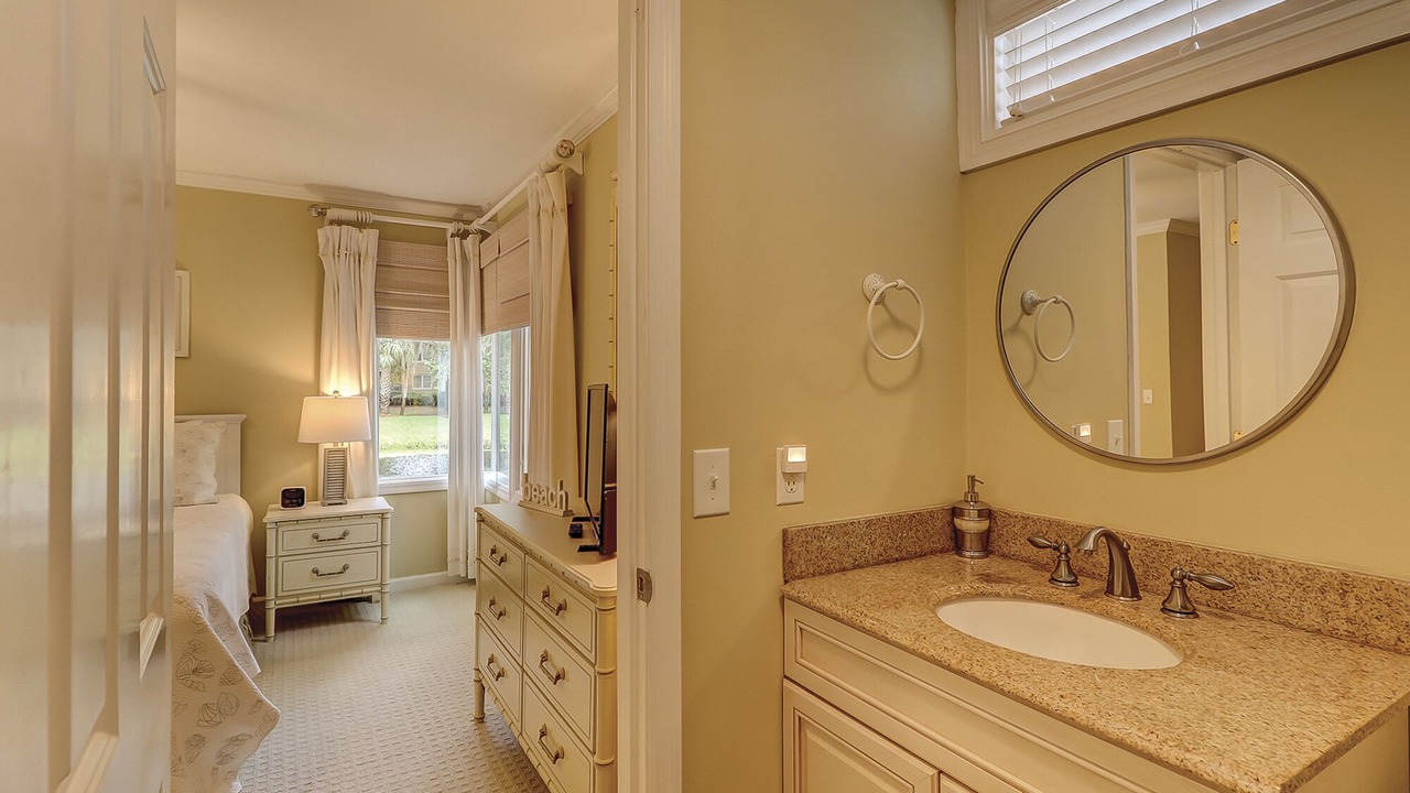 Photo of Bathroom in Shipyard Plantation