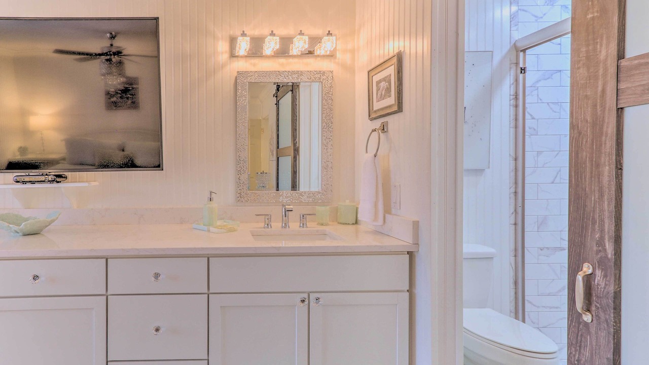Photo of Bathroom in Oceanmarsh Subdivision