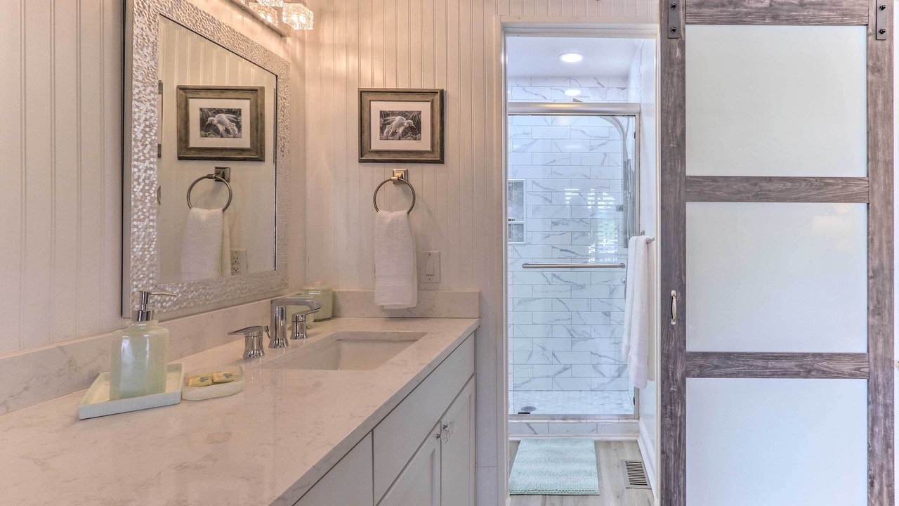 Photo of Bathroom in Oceanmarsh Subdivision
