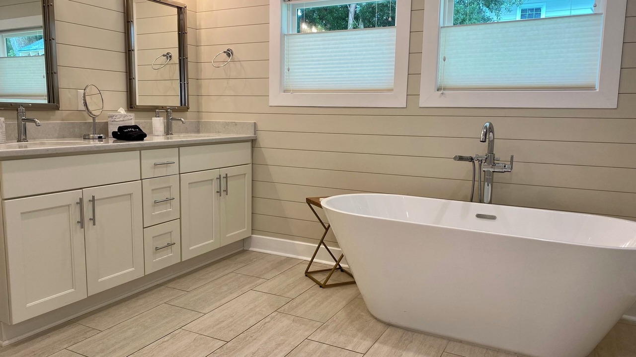 Photo of Bathroom in Tybee Island