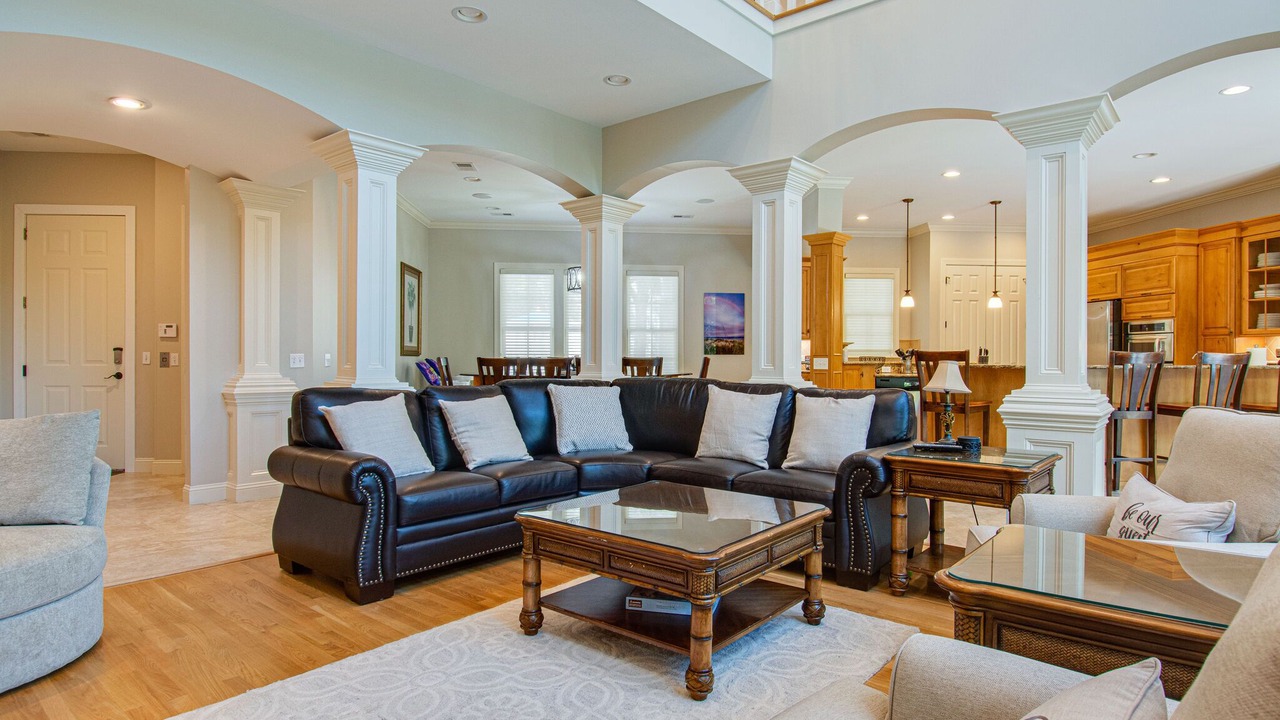 Photo of Livingroom in North Forest Beach