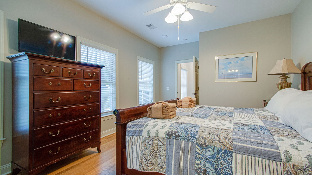 Photo of Bedroom in North Forest Beach