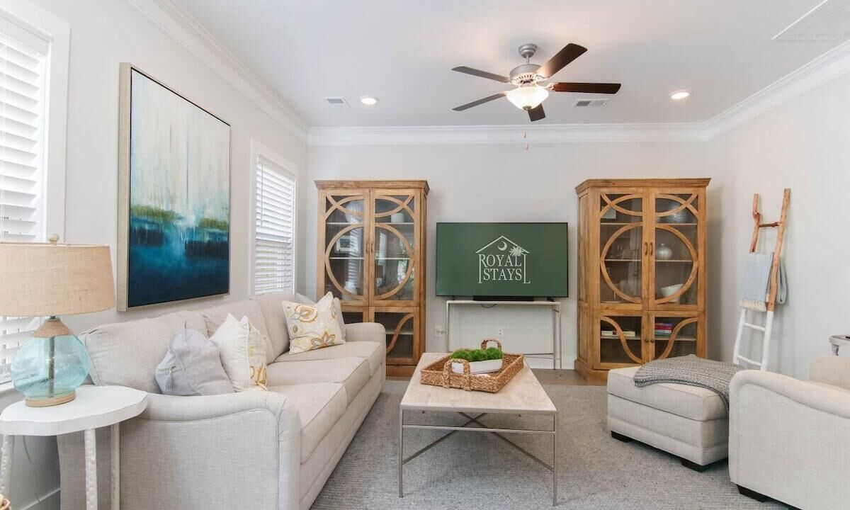 Photo of Livingroom in Mount Pleasant