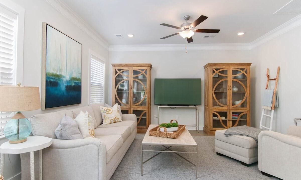Photo of Livingroom in Mount Pleasant