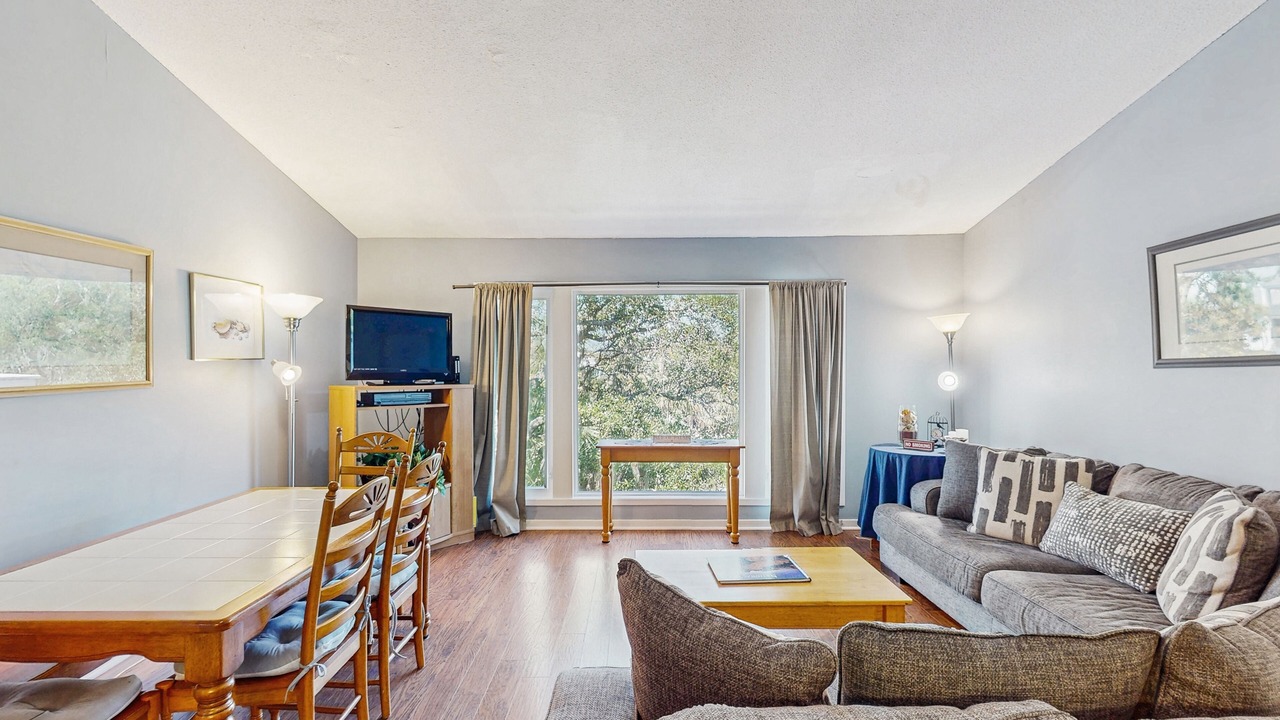 Photo of Livingroom in Isle of Palms