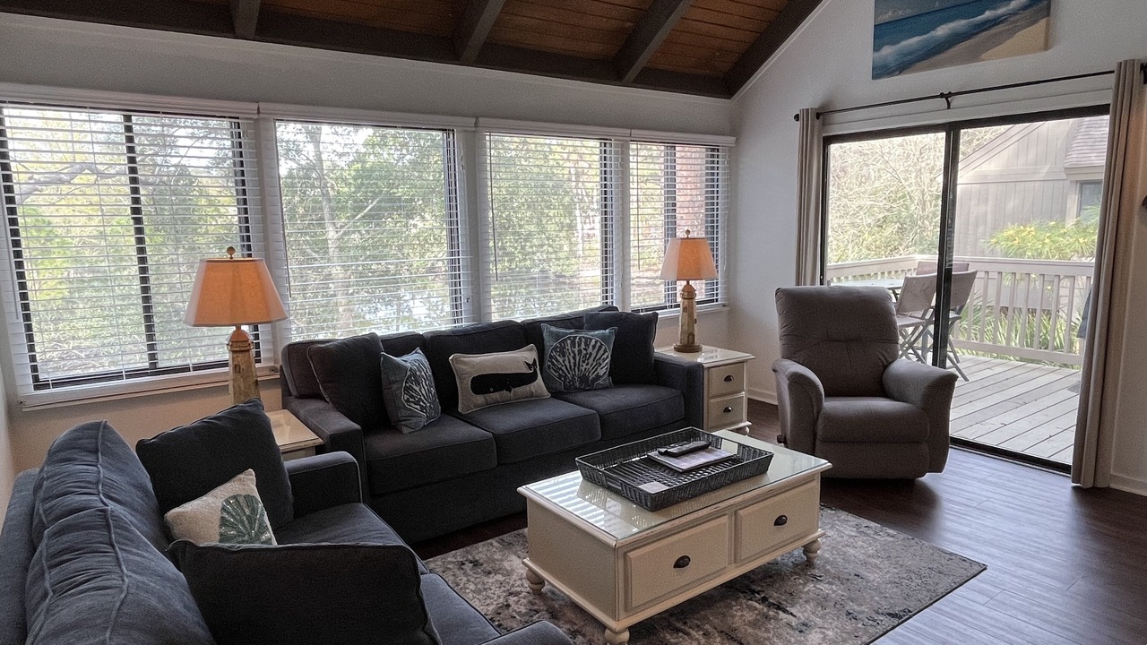 Photo of Livingroom in Night Heron
