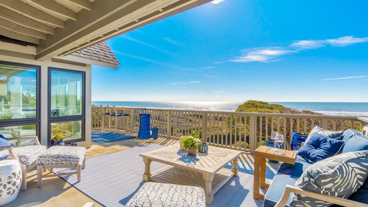 Photo of Patio Balcony in West Beach Village