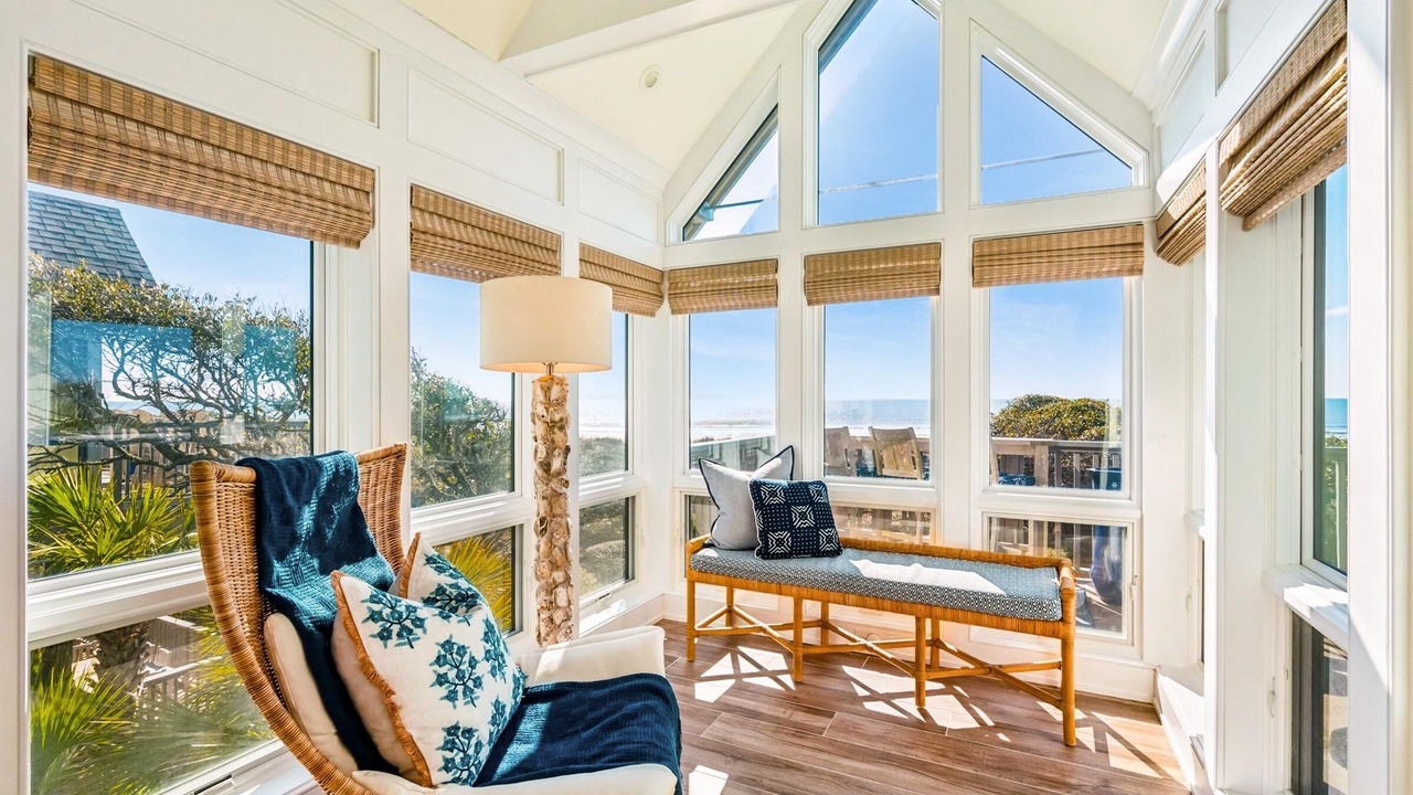Photo of Livingroom in West Beach Village